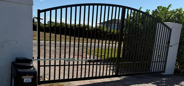 Driveway Fence Repair Berwyn